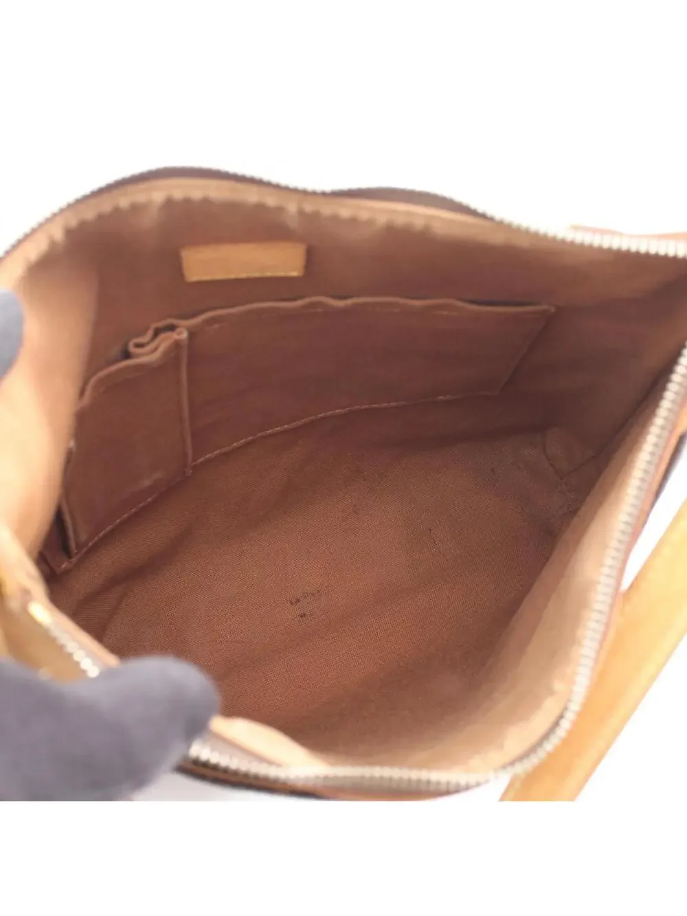 Louis Vuitton Odeon Mm Shoulder #282097L58B